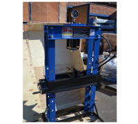 c47b512bcf6151743e59625895aaf147